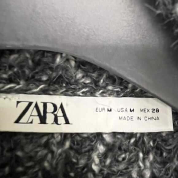 Oversized Sweater - Picture 4 of 4